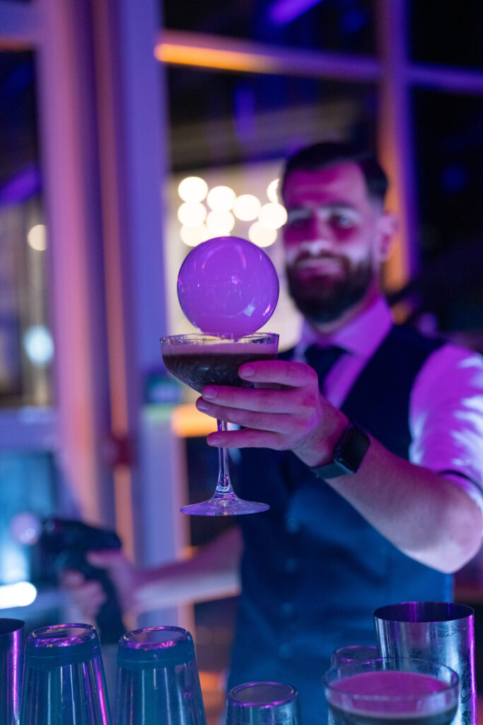 fete de la nouvelle année avec un barman à domicile